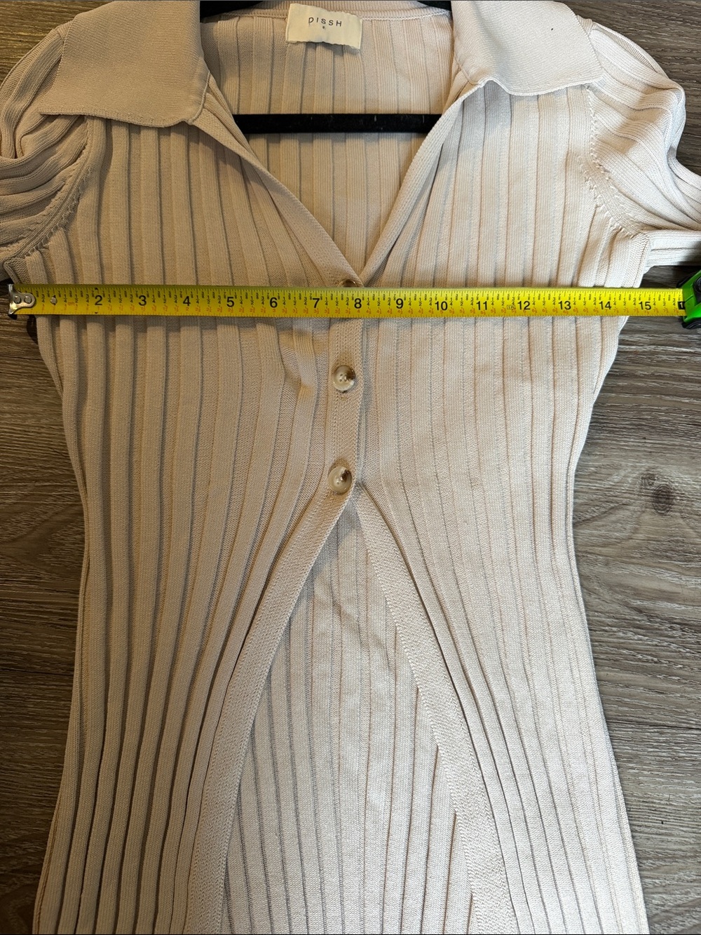 DISSH Ribbed Collared V-Neck Button Sweater Size: S - Picture 7 of 9